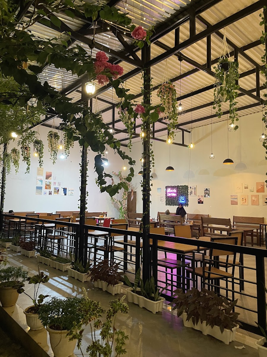 Mamocha Cafe & Resto