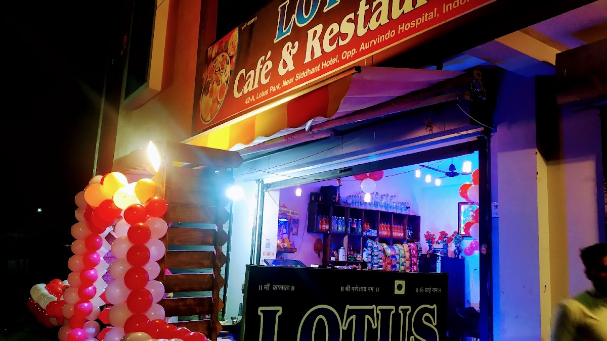 Shree Lotus Cafe & Restaurant