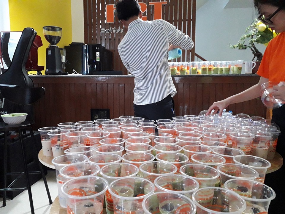 Cafe and milk tea h2t - 5