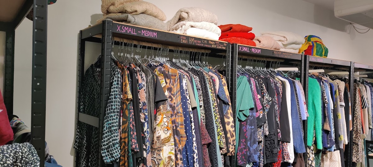 Fætter V Café & Secondhand - 3