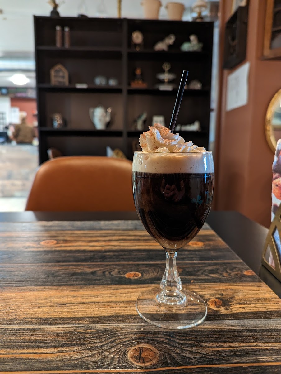 Fætter V Café & Secondhand - 5