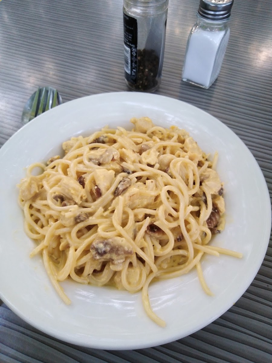 Ouh La La French Cafe - 10