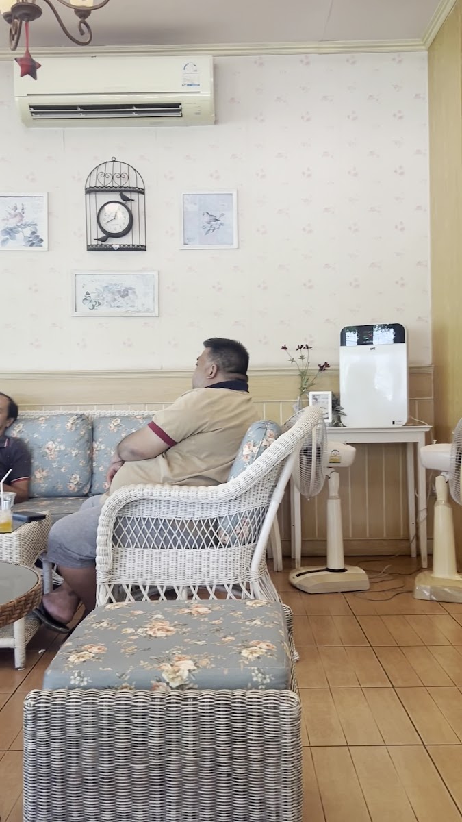 Sweet Cup Coffee House (ร้านกาแฟสวีทคัพ) - 2