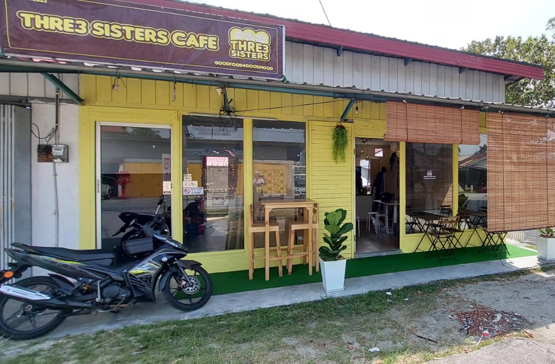 Thre3 Sisters Cafe
