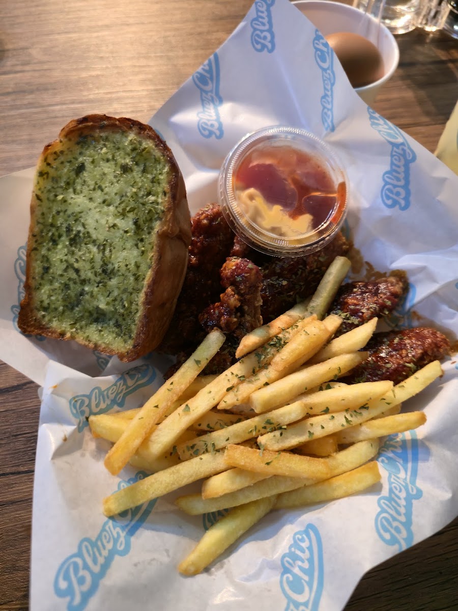 BluezChic Cafe Ipoh - 4