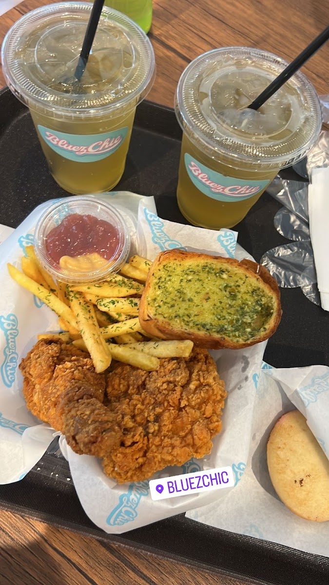 BluezChic Cafe Ipoh - 8