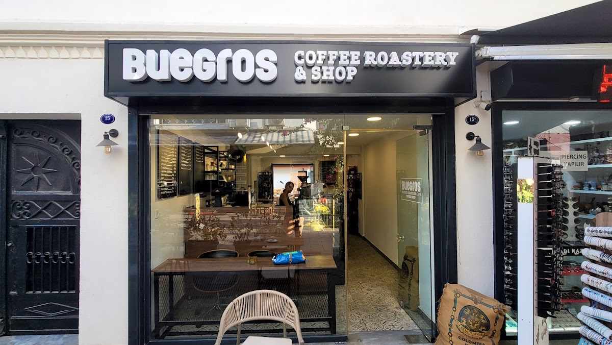 BUEGROS Coffee Shop
