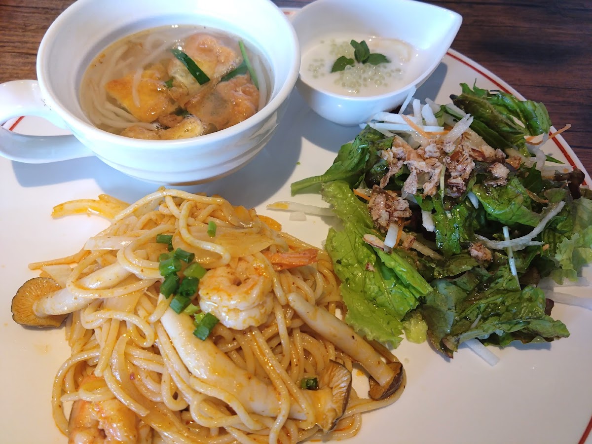 Asian Cafe Lotu Smile - 3