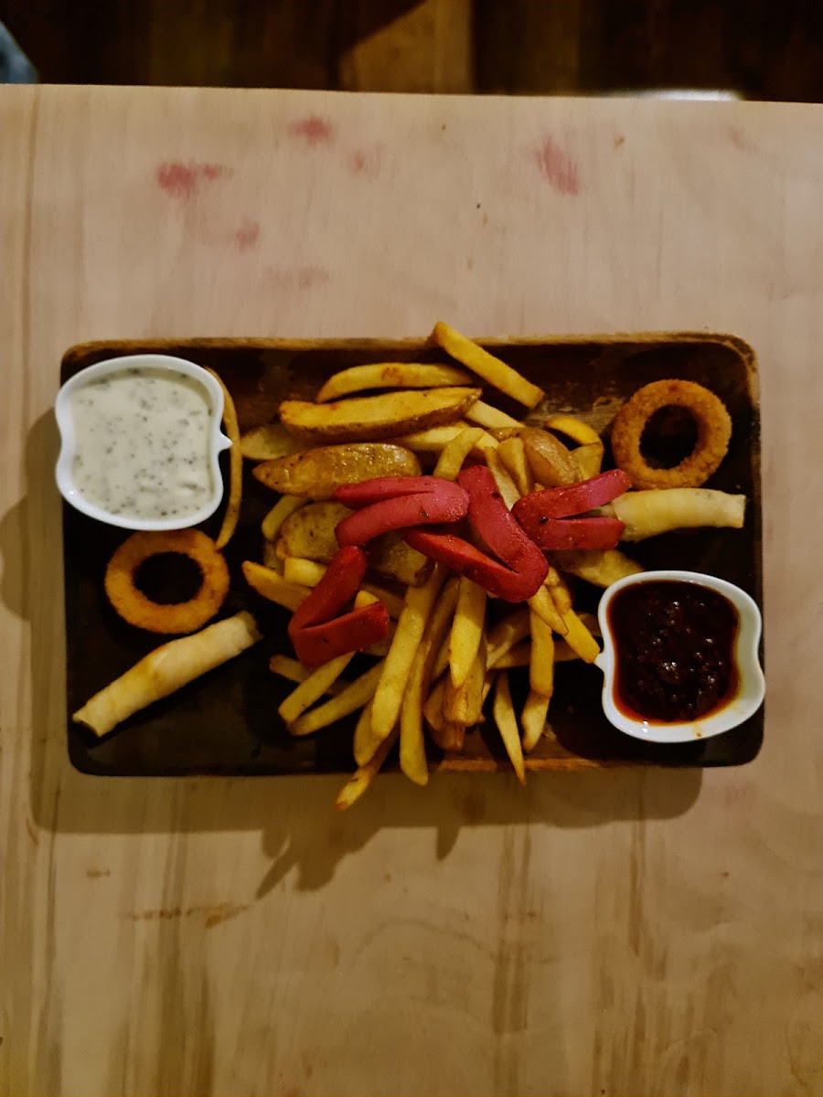 Sesamos Cafe Bistro - 10