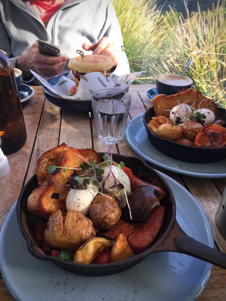 Eddie's Brunch Parlour - 8