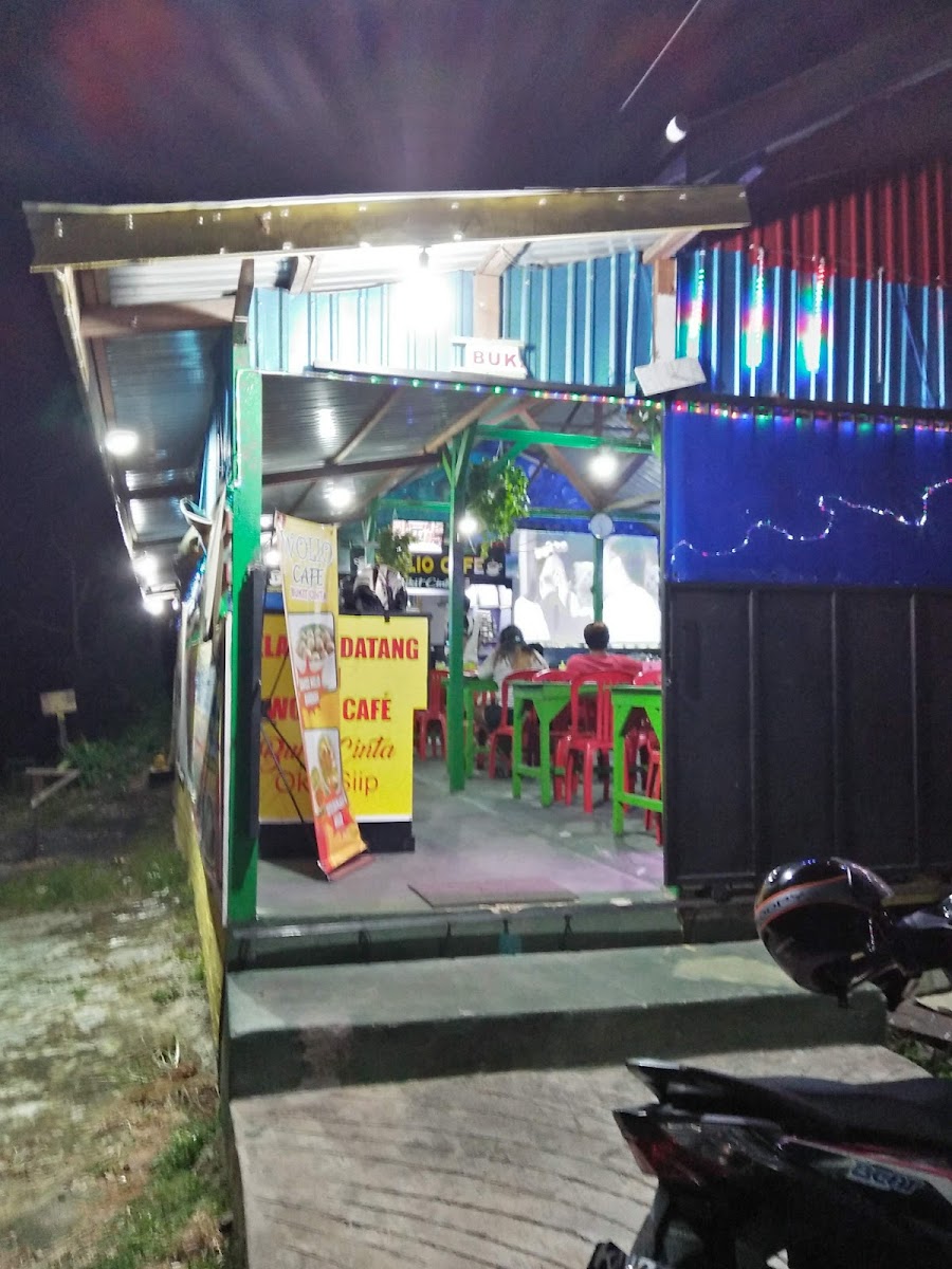 Wolio Cafe Bukit Cinta