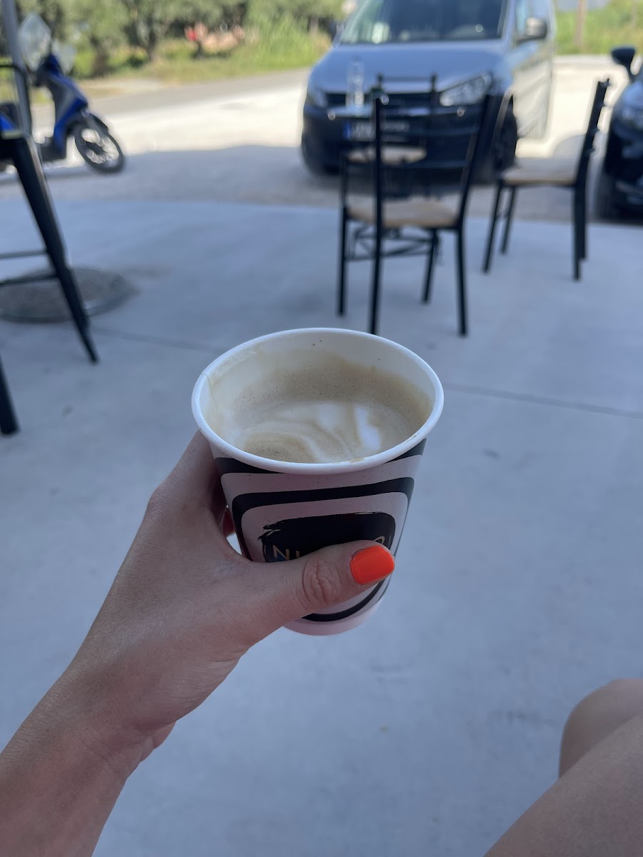 Nuovo Coffee & Bakery - 7