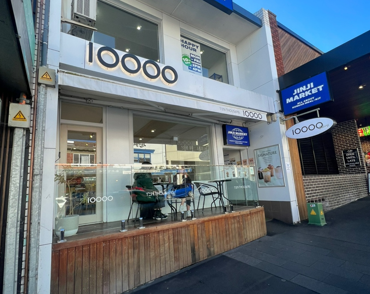 TEN THOUSAND Eastwood