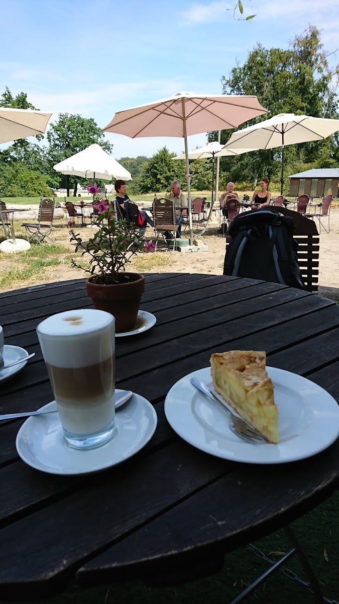 Kaffeegarten am Schloss Babelsberg - 9