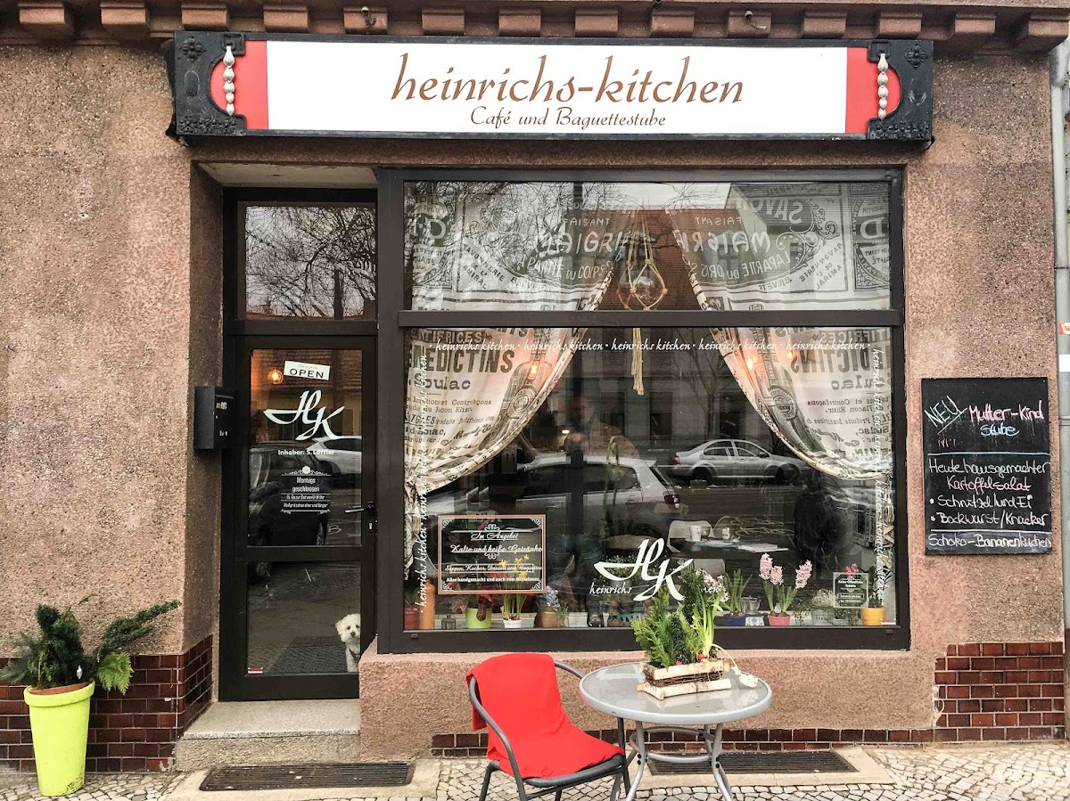 heinrichs kitchen Cafe & Baguettestube