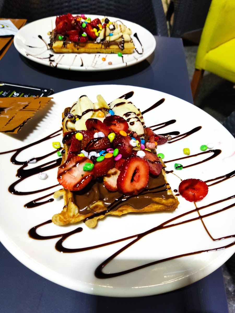 WaKum Cafe Kumpir & Waffle | Altınoluk Şubesi - 8