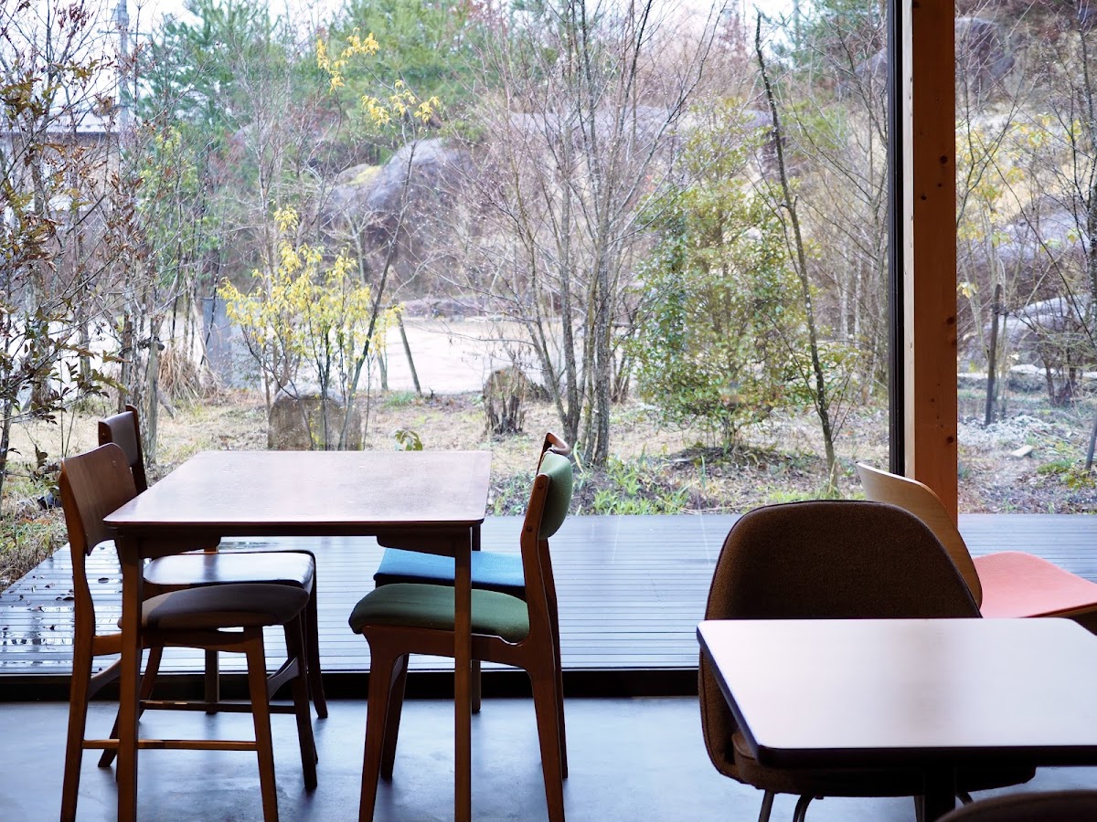 cafe&gallery cabane(カバノ)／restaurant digue(ディグ)／kro terrier(クロテリエ)