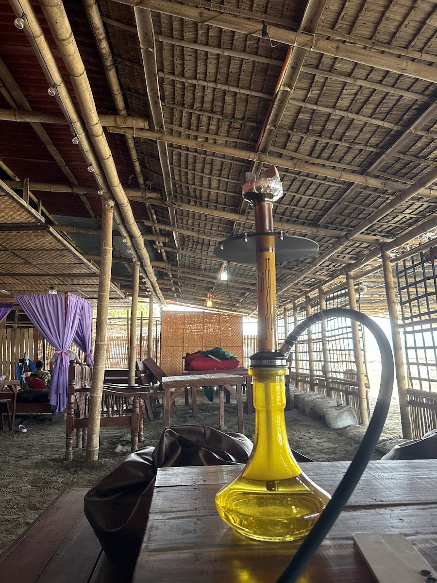 Fusion Beach Restaurant & Shisha Bar Calaparan - 4