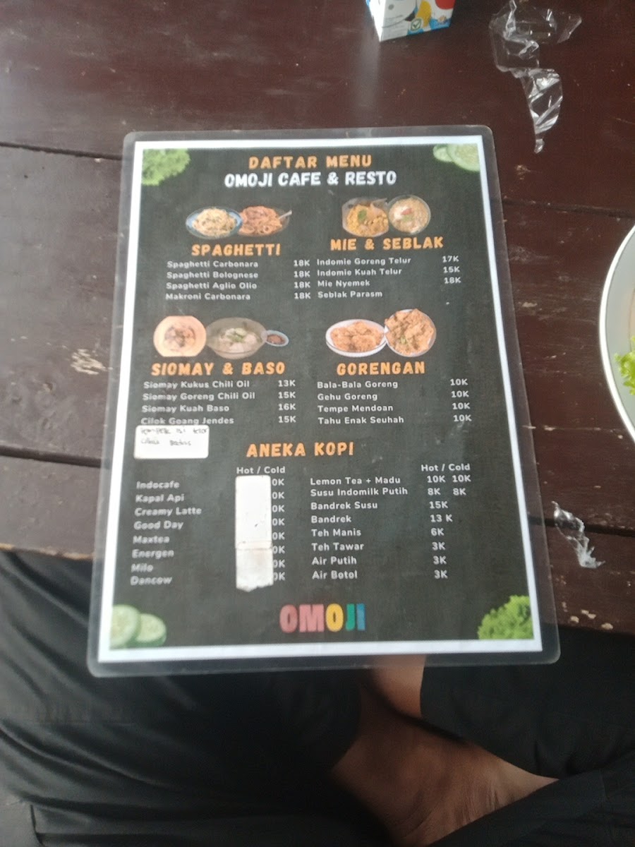 Omoji Cafe and Resto - 5