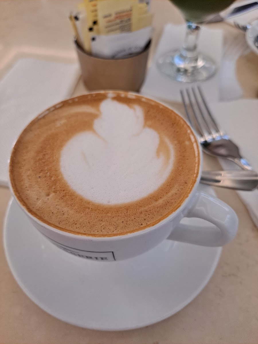 Cafesserie Village Mall - 9