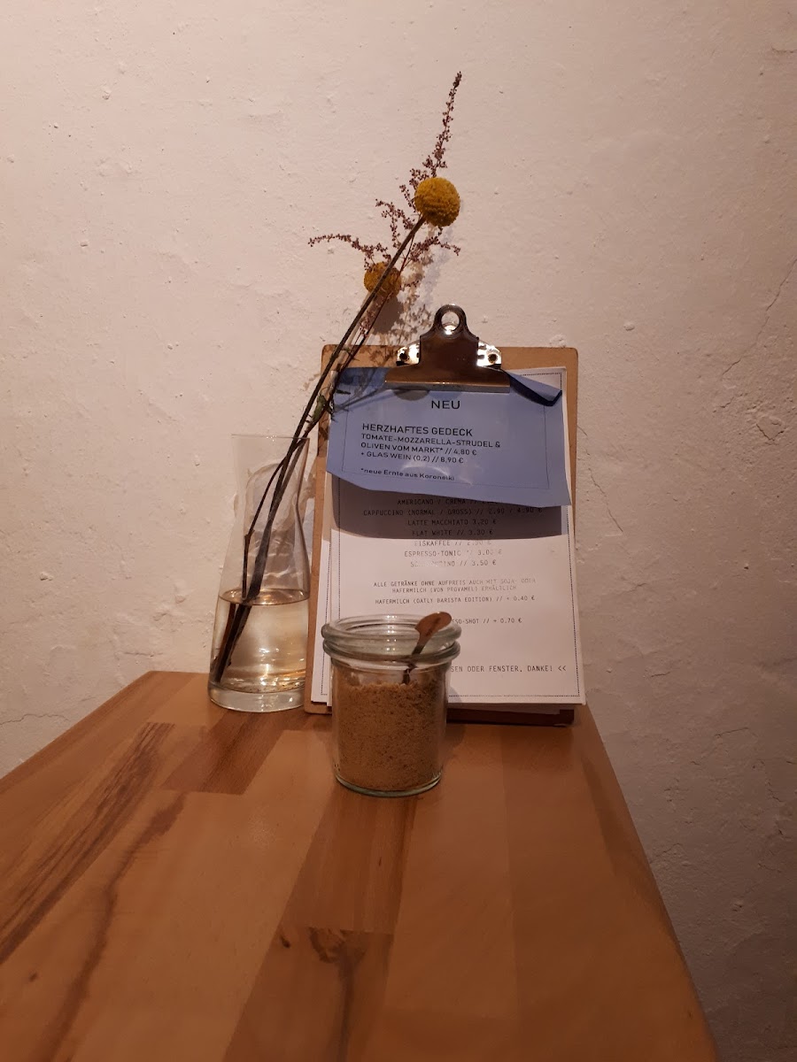 Avenir Ladencafé im Utopia - 5