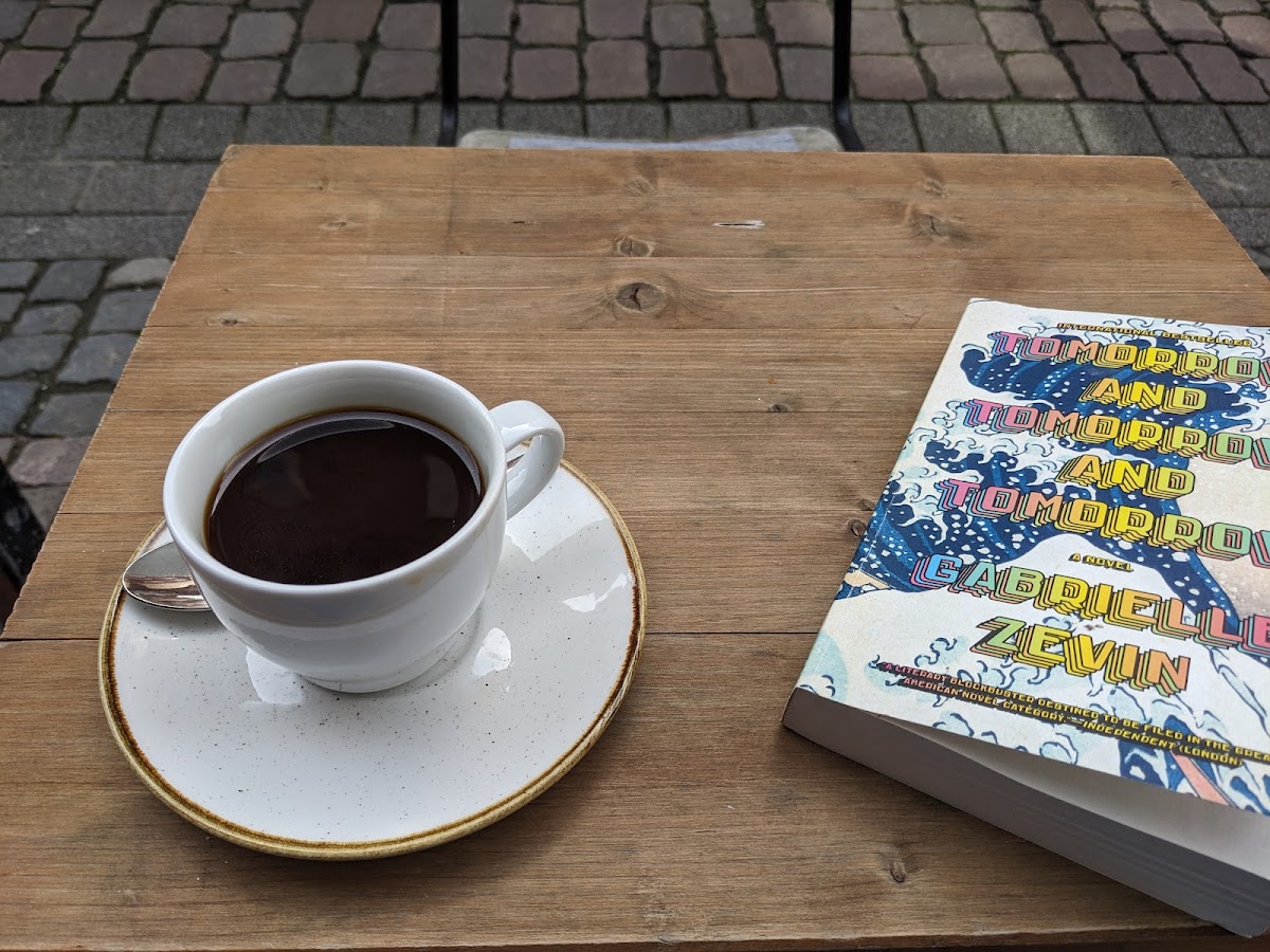 Avenir Ladencafé im Utopia - 8