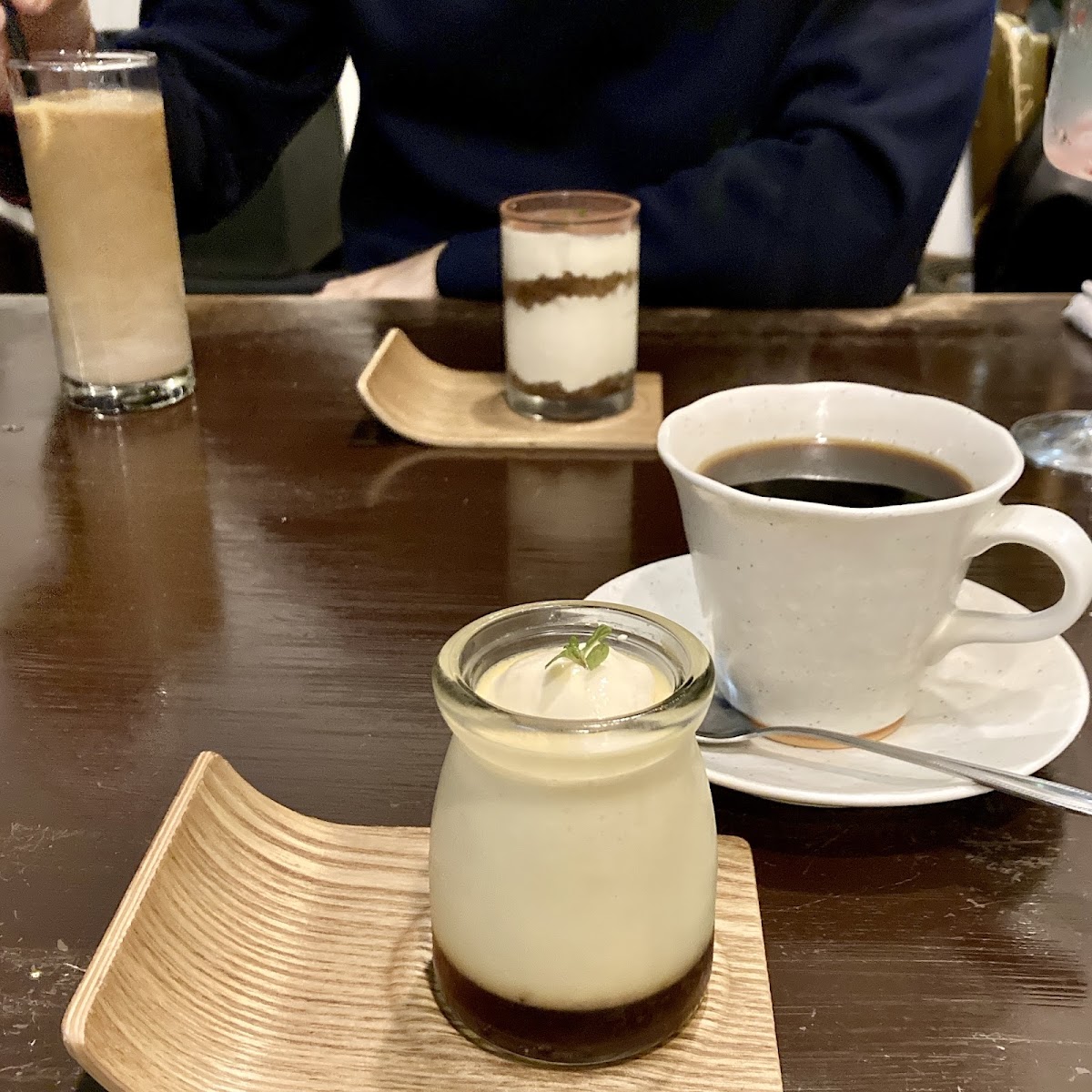 cafe dining COVOT - 8