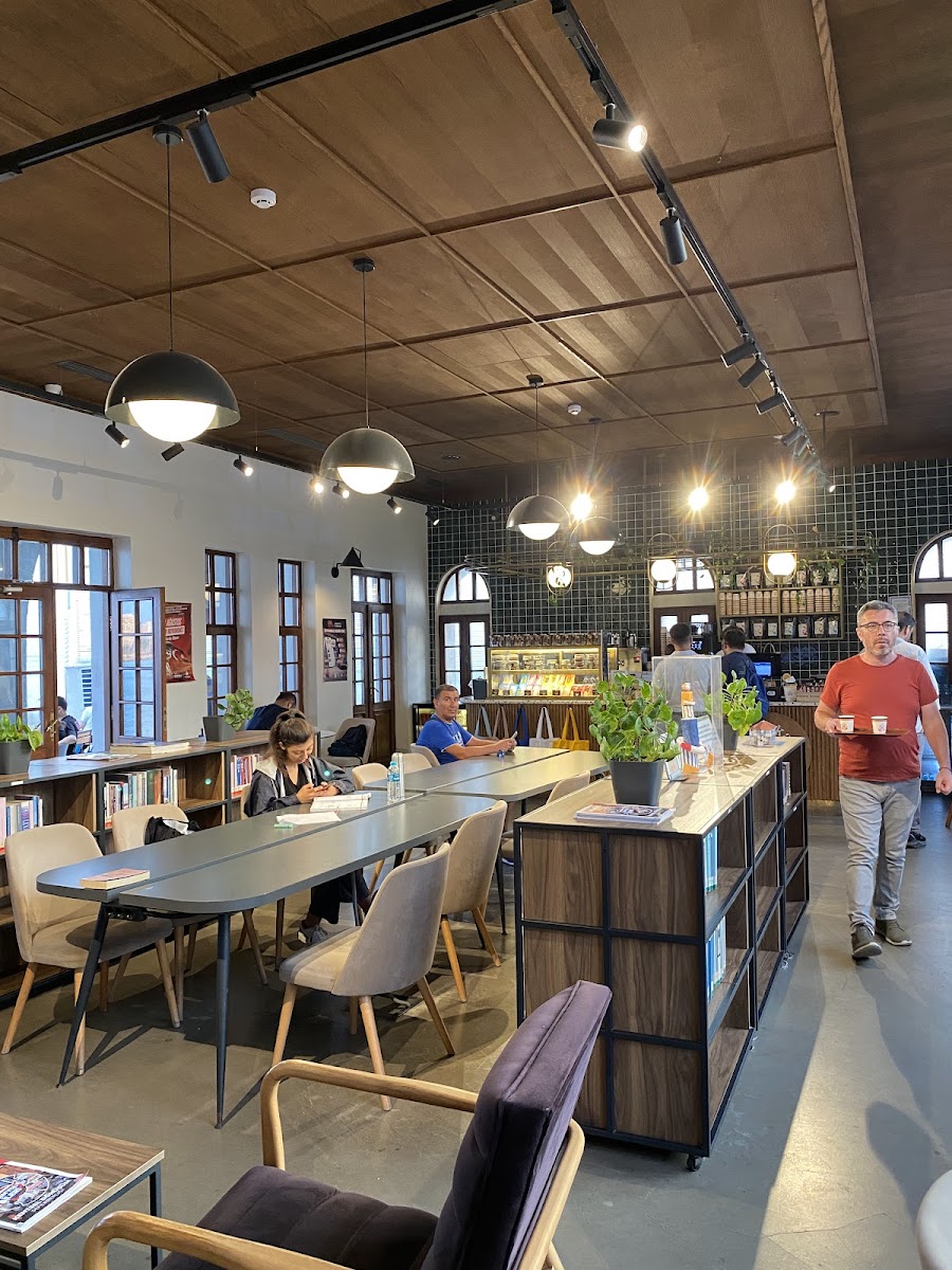 Tarihi Moda İskelesi Cafe