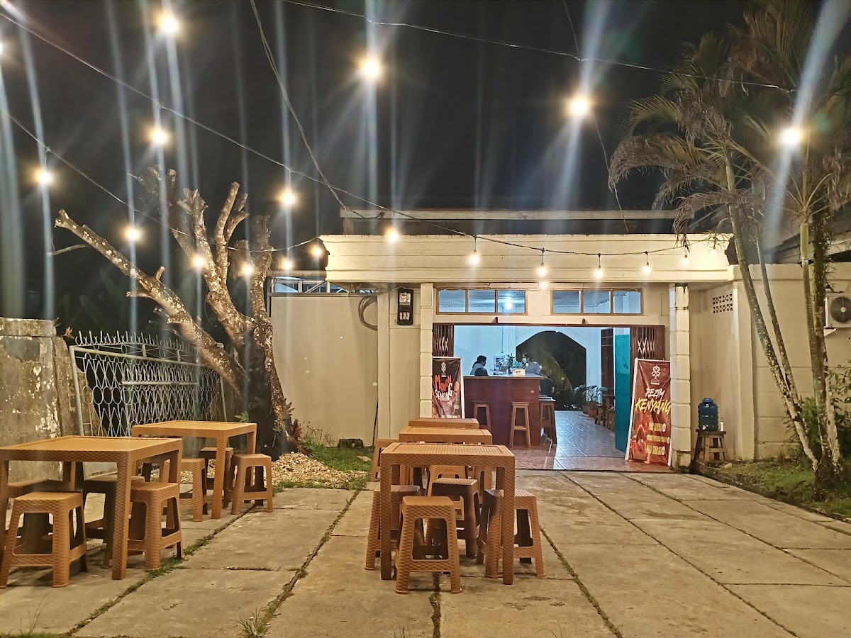 Canopy Center Sintang