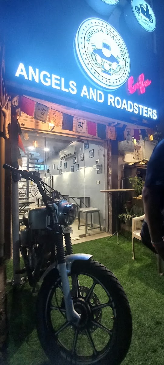 Angels and Roadsters Cafe