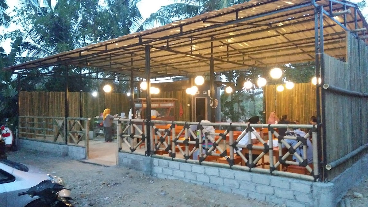 CANGKIR cafe and Resto