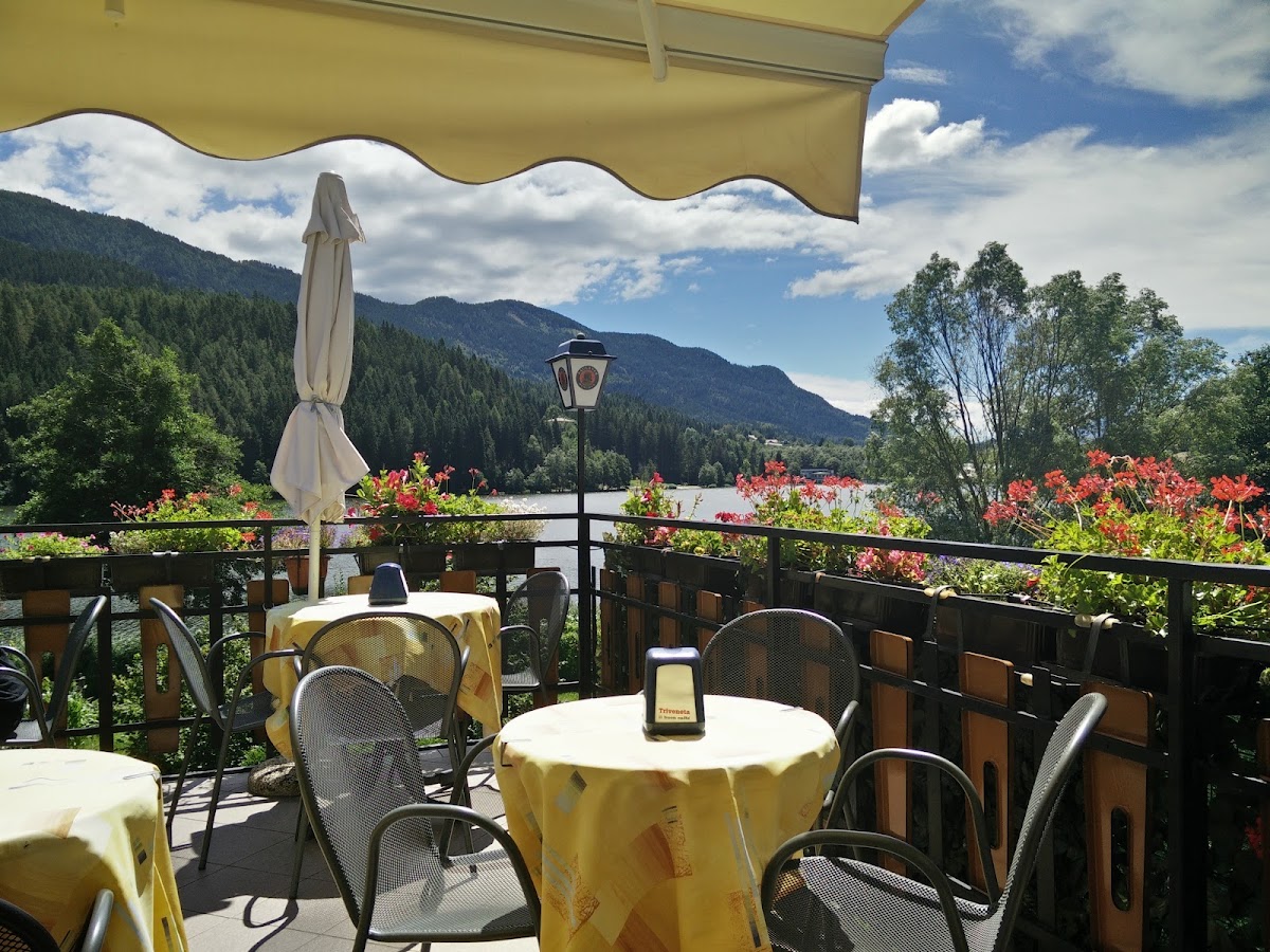 Bar Ristorante Al Lago