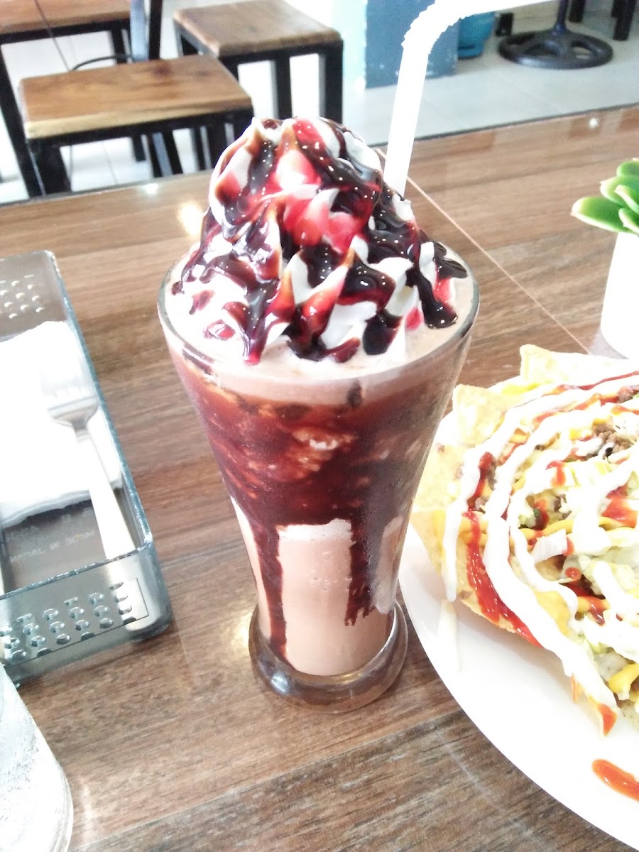 Frazzled Cafe & Restaurant - 2