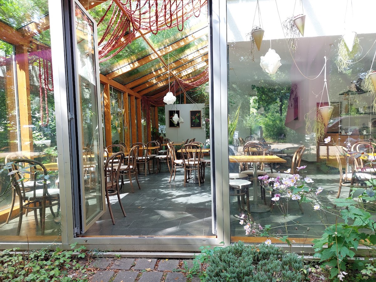 Anna Blume Floristik und Cafe