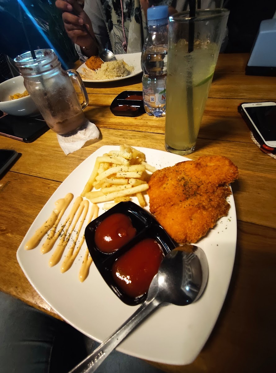 Bits and Bites Street Cafe - 8