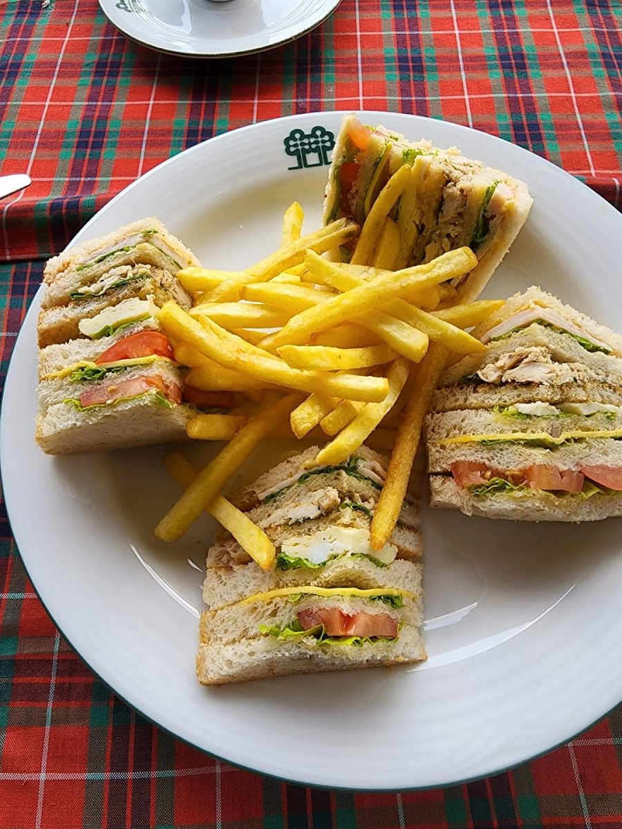 Royal Garden Cafeteria - 6