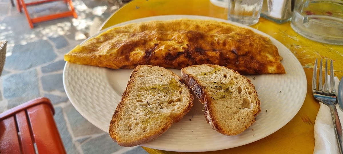 Opsidianos Art Cafe Bar - 5