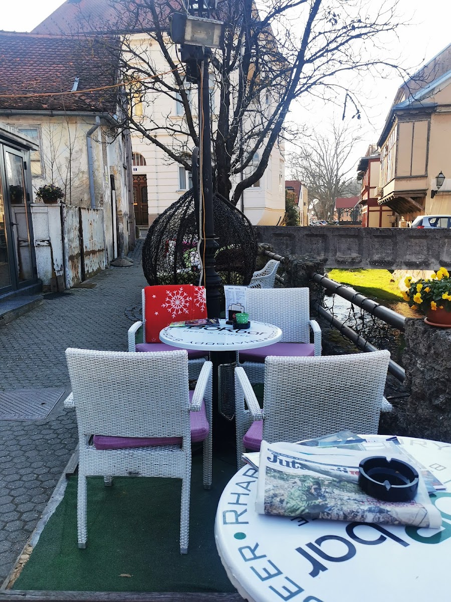 Li Pic caffe bar - 6