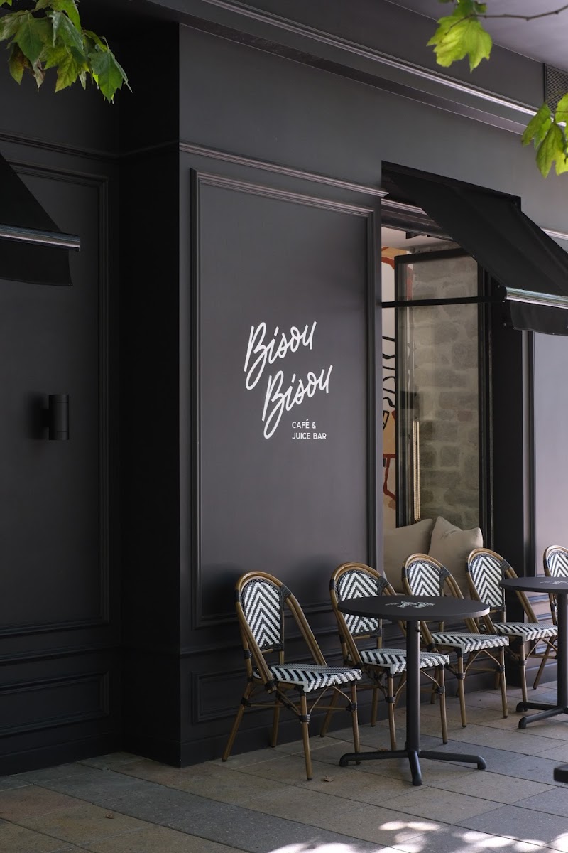 Кафе Bisou Bisou (Бизу Бизу)