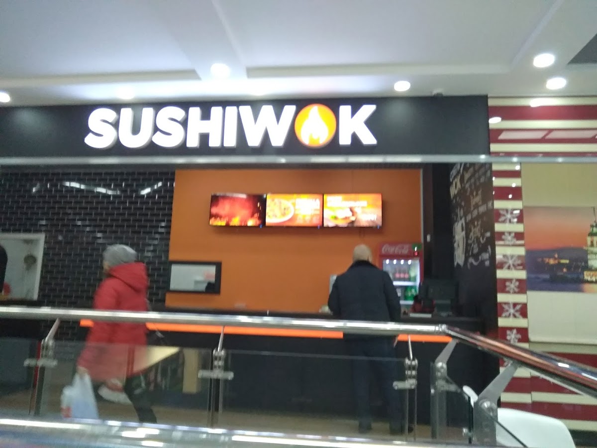 SUSHIWOK кафе