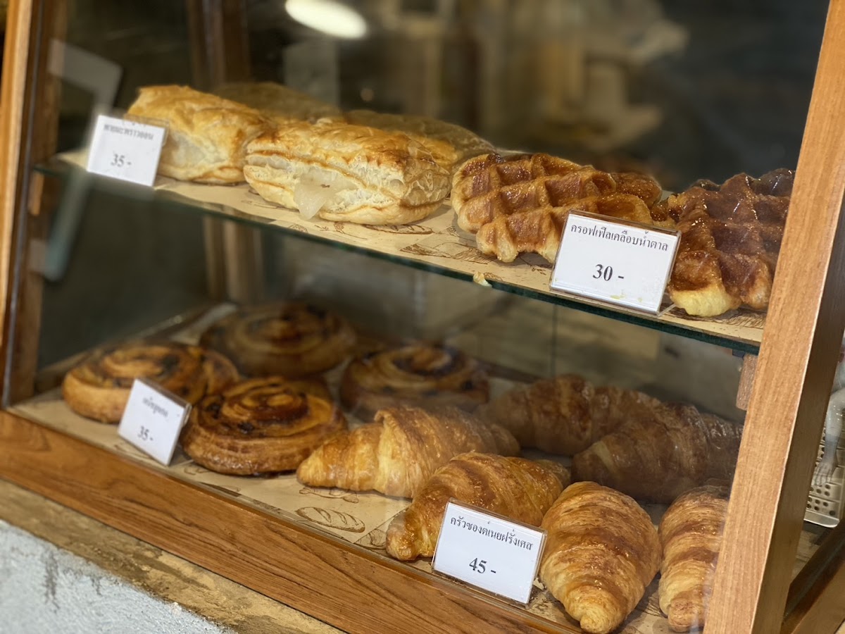 Arethai - อาไท Coffee & Bakery