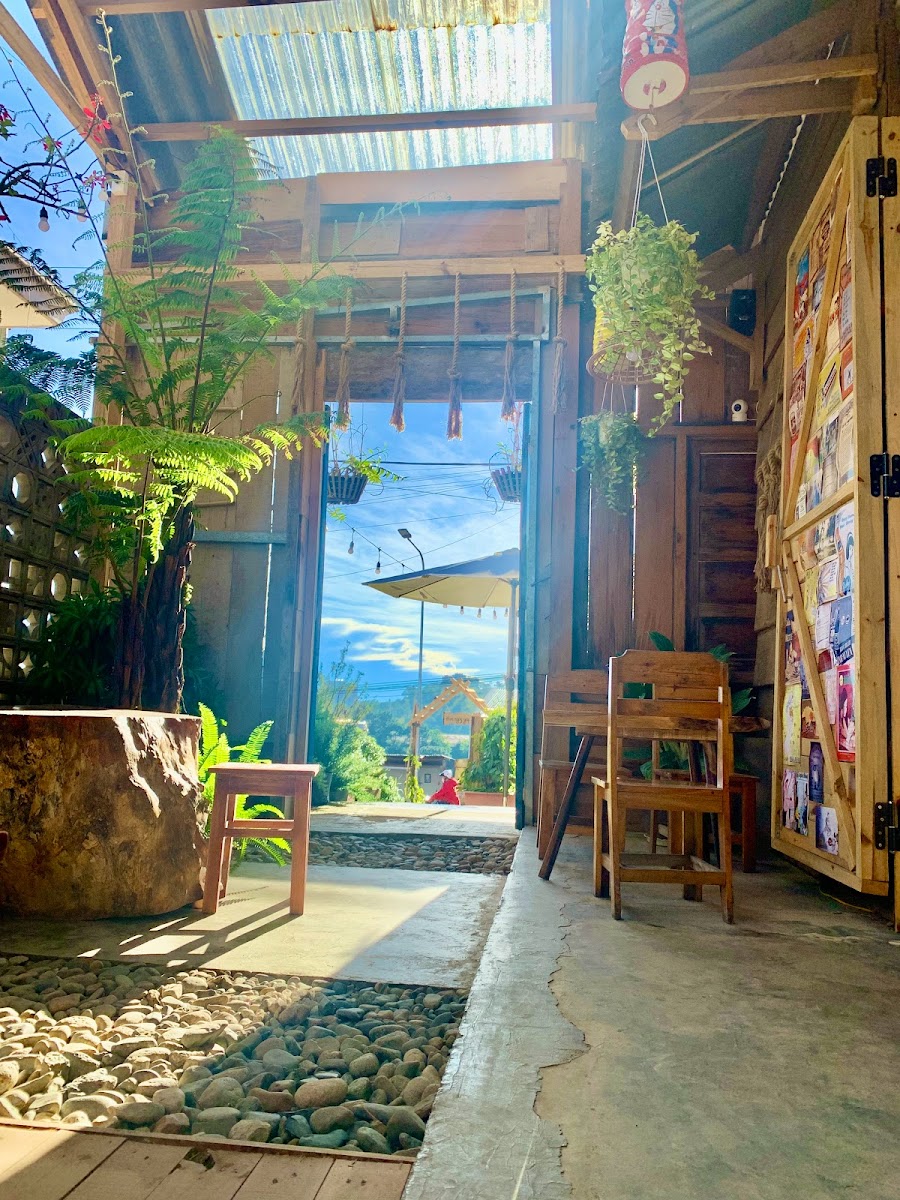 Nhà Của Ngoại cafe