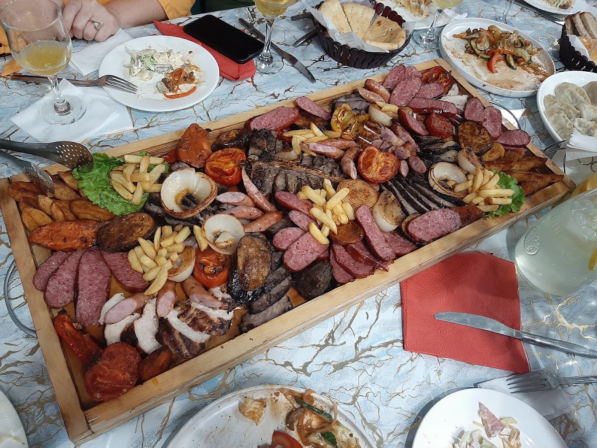 Hotel and cafe 'Arsenal'