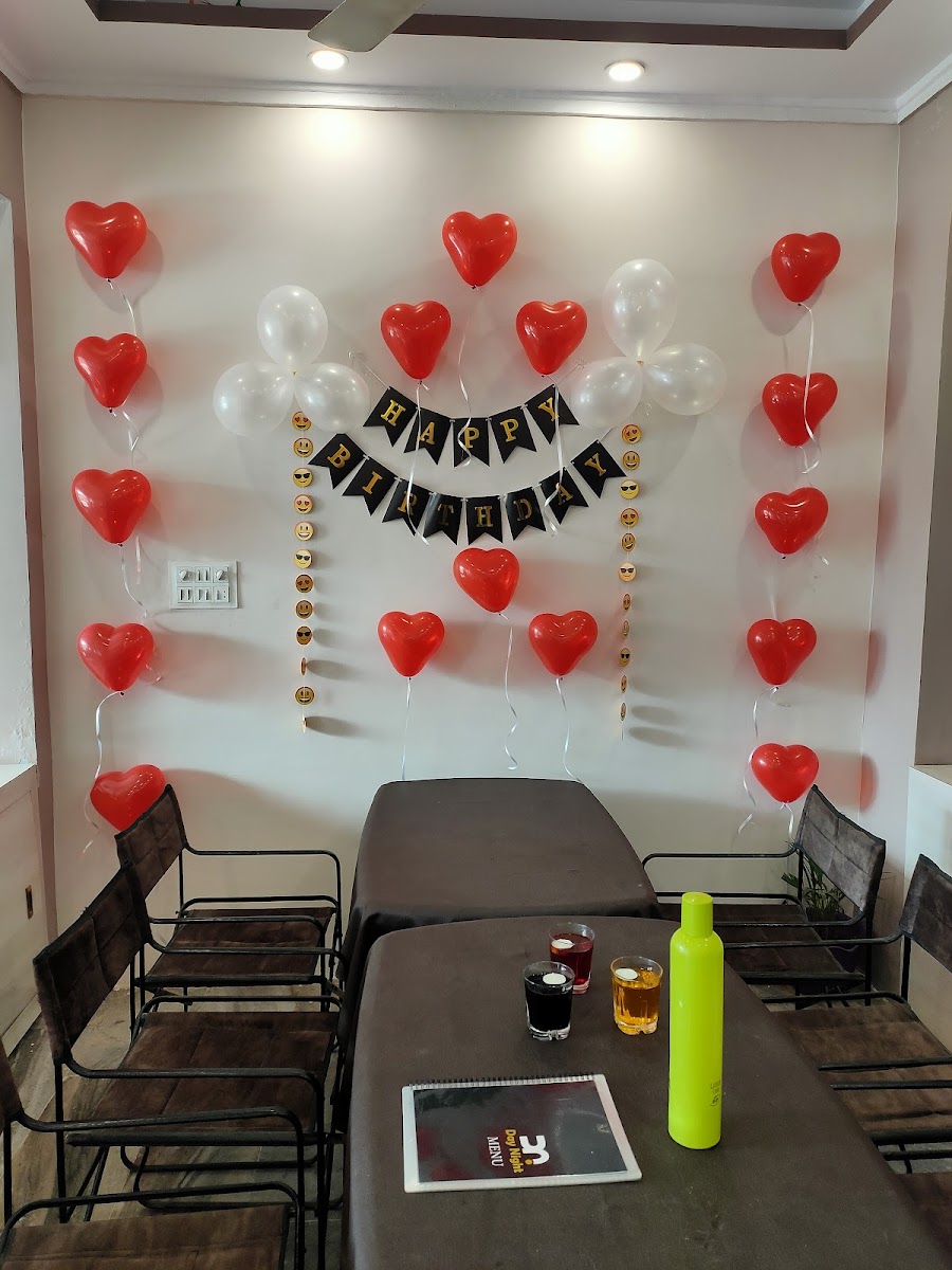 Day night cafe & restaurant