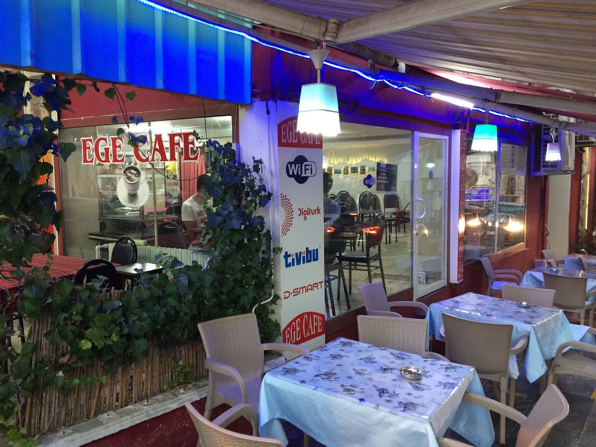 Ege Cafe - 7