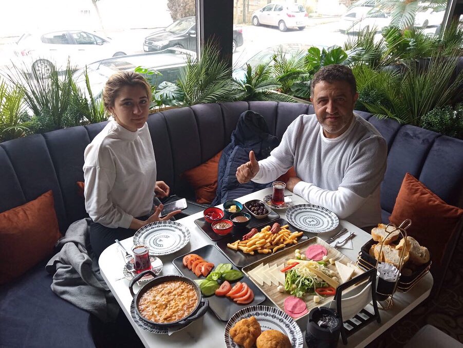 Amazzon Cafe Lounge - 4