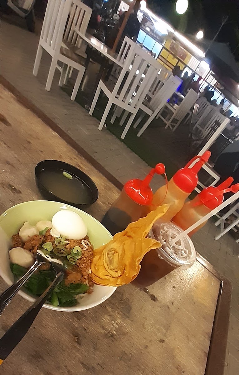 Green Park Cafe & Foodcourt - 9