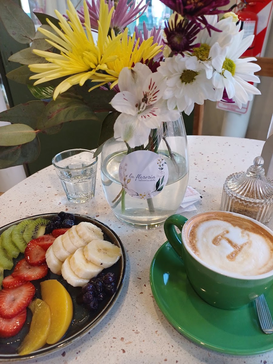 Helena Café Resto - 9