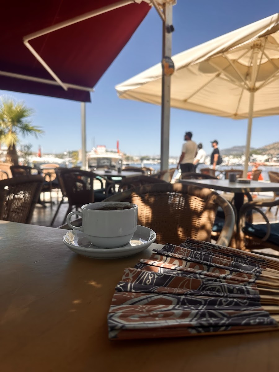 Ali Cengiz Cafe - 3