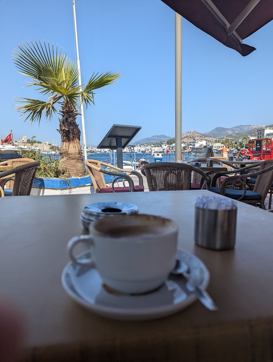Ali Cengiz Cafe - 6